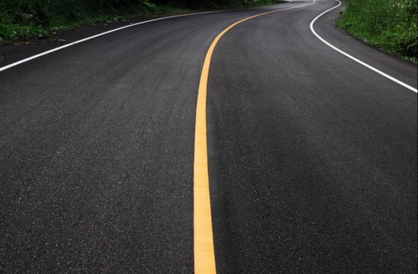 Движение для автомобилей ограничат на восьми трассах в Ленобласти 29 июня