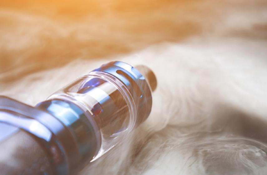 Cлучаи взрывов вейпов в момент курения в России объяснили