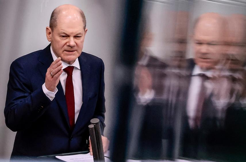 Шольц назвал необходимым продолжение переговоров с Путиным