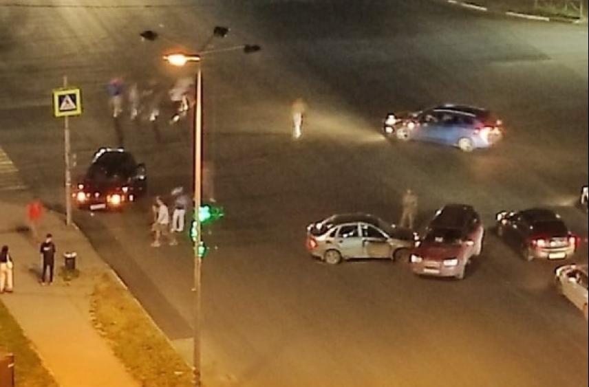 У ТРЦ «Круиз» в Рязани произошла массовая авария