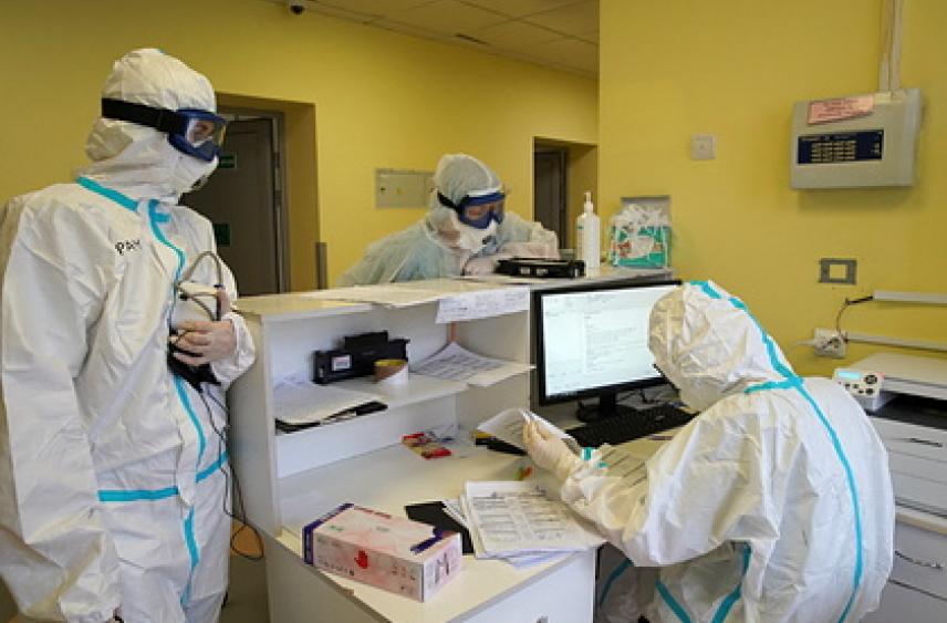 Вирусолог назвал первые симптомы конго-крымской геморрагической лихорадки