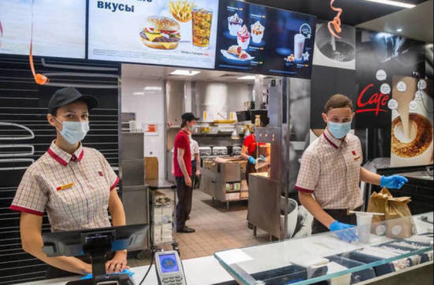 В Архангельске открылся ресторан быстрого питания «Вкусно — и точка»