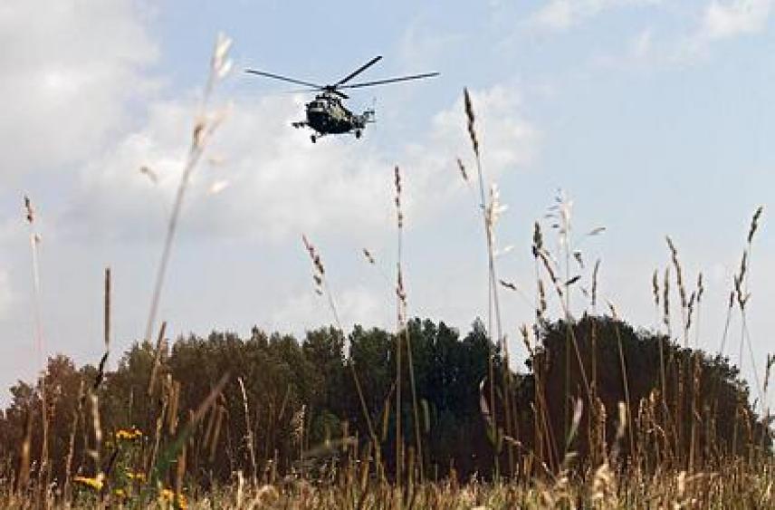 В российском регионе вертолет Ми-8 совершил жесткую посадку