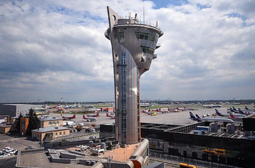 Вылетевший из Шереметьево самолет совершил вынужденную посадку