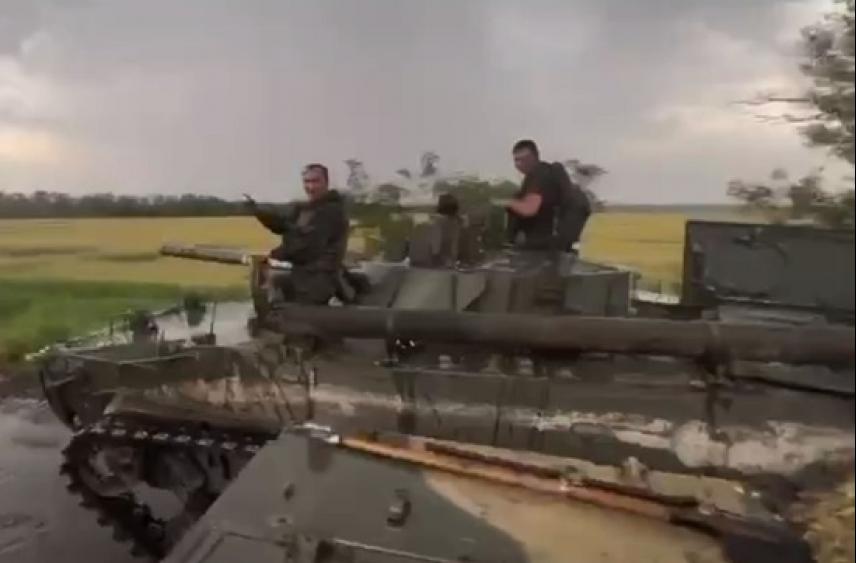 Военкор Сладков сообщил, что под Лисичанском «добивают» ВСУ