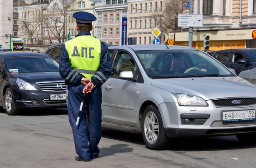 «Известия»: новый законопроект отменяет штрафы за ряд мелких нарушений ПДД