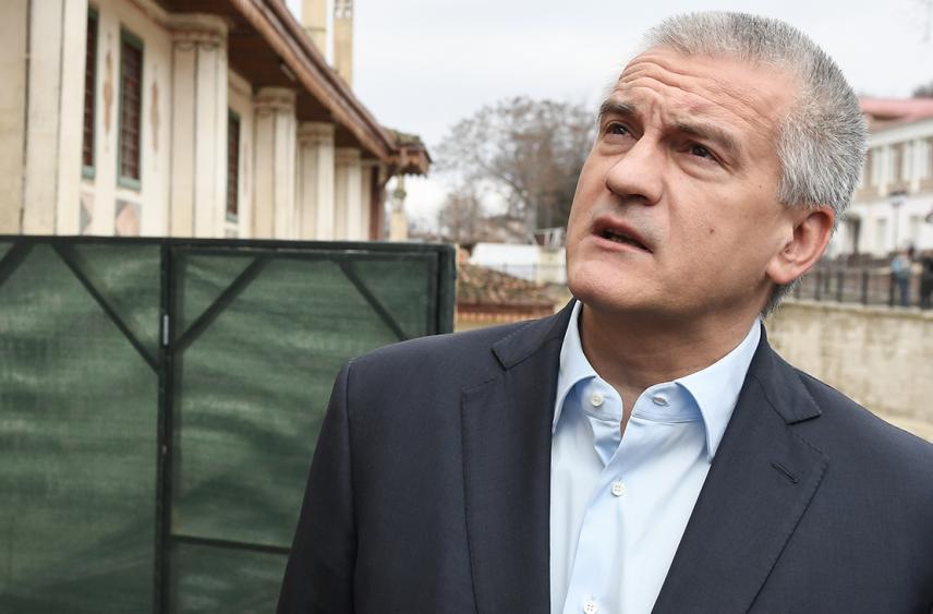 Аксенов объяснил звук взрыва в нескольких районах Крыма