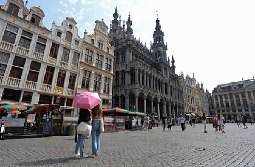 Еще одна европейская страна закрыла визовые центры в России