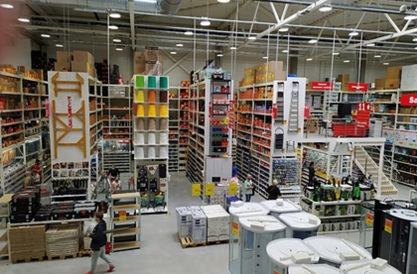 Названа скидка при продаже уходящих из России компании