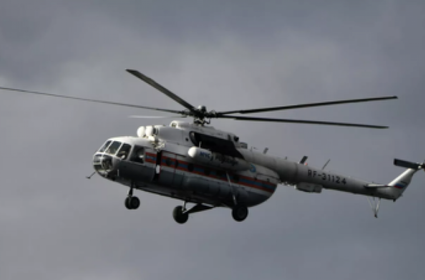 Вертолёт МЧС вылетел на поиски совершившего аварийную посадку Ми-8 в Якутии