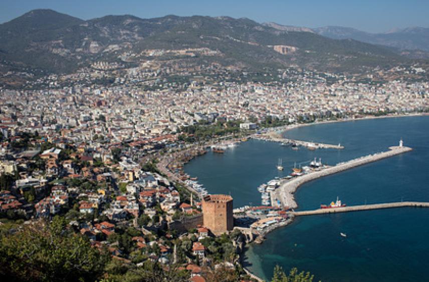 Названы три самые популярные зарубежные страны для отдыха россиян в июле