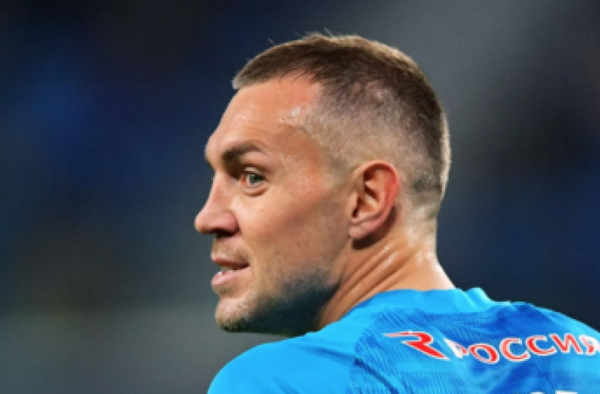 Тихонов сомневается, что Дзюба выдержит нагрузки в Турции