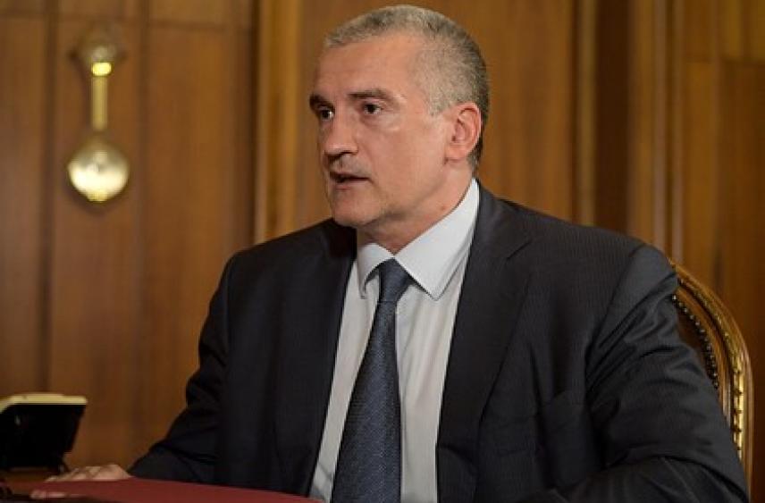 Глава Крыма отчитал испортившихся из-за «миллионов и миллиардов» чиновников