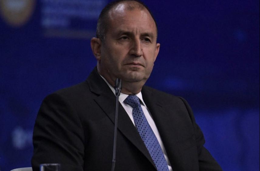 Президент Болгарии заявил, что не знал о решении выслать дипломатов России