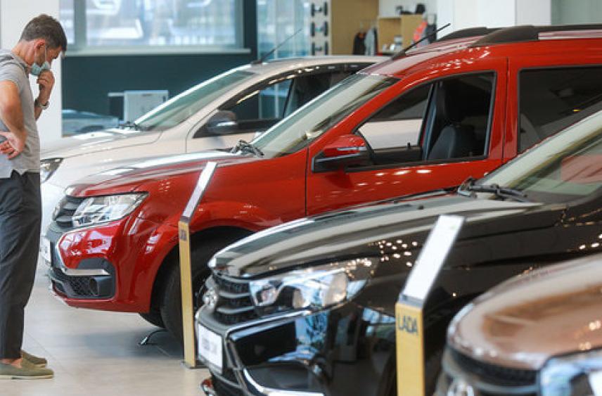 Цены на новые машины пытаются вернуться к докризисному уровню