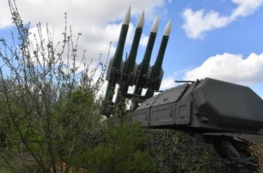 Российские средства ПВО сбили украинский Су-27 в ДНР