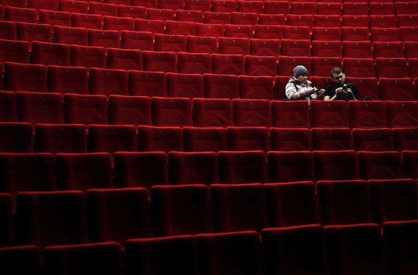 «Коммерсантъ» узнал о сокращении работающих кинозалов в России на треть
