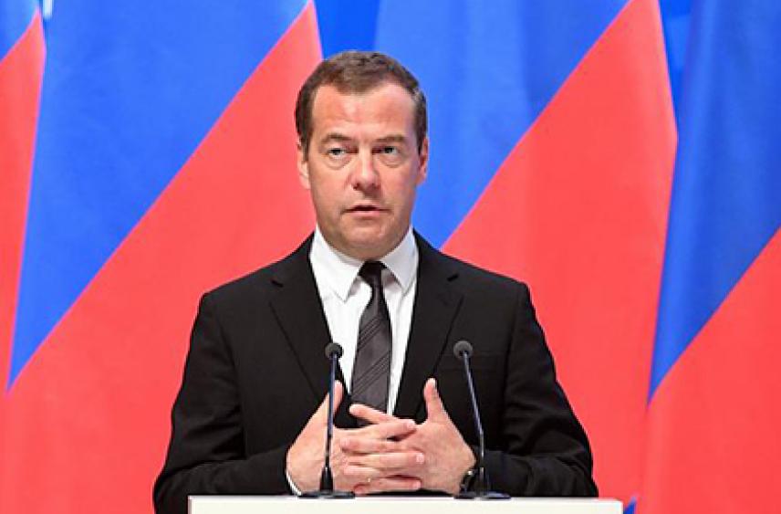 Медведев назвал русофобским приступом блокаду Калининграда