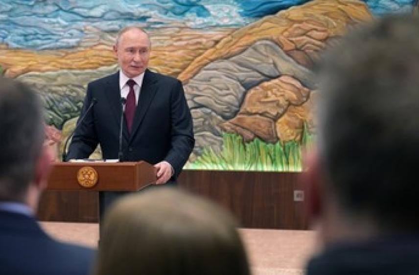 «Не уйдут — добьёмся вооружённым путём»: главные заявления Путина о ситуации на фронте, плане США и переговорах с Киевом