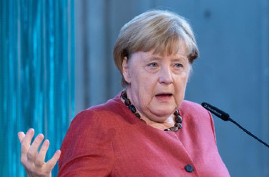 Меркель заявила, что не винит Польшу и Прибалтику в начале украинского конфликта