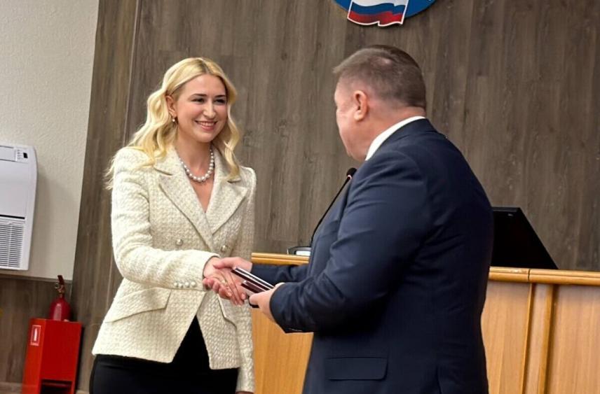 Награды от губернатора Херсонской области вручили крымским налоговикам в их профессиональный праздник