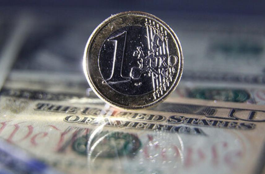 ЕС пытается расширить влияние евро на фоне непредсказуемой политики США