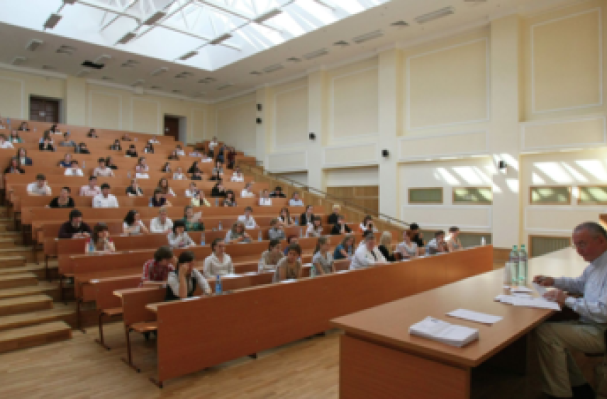 В России предложили возвращать многодетным ранее затраченные средства за вуз