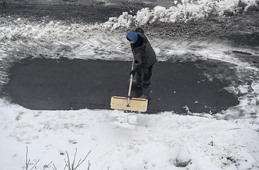 Россиянам напомнили о праве не убирать снег