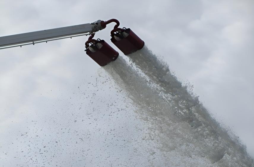 В адыгейском хуторе Хомуты потушили пожар в бане на 8 «квадратах»