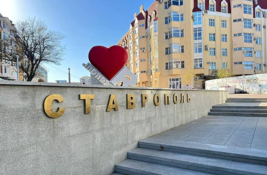 Губернатор Ставрополья призвал земляков поддержать финалистку «Голоса. Дети» Машу Никулину