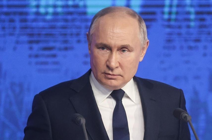 Путин подписал закон о повышении МРОТ