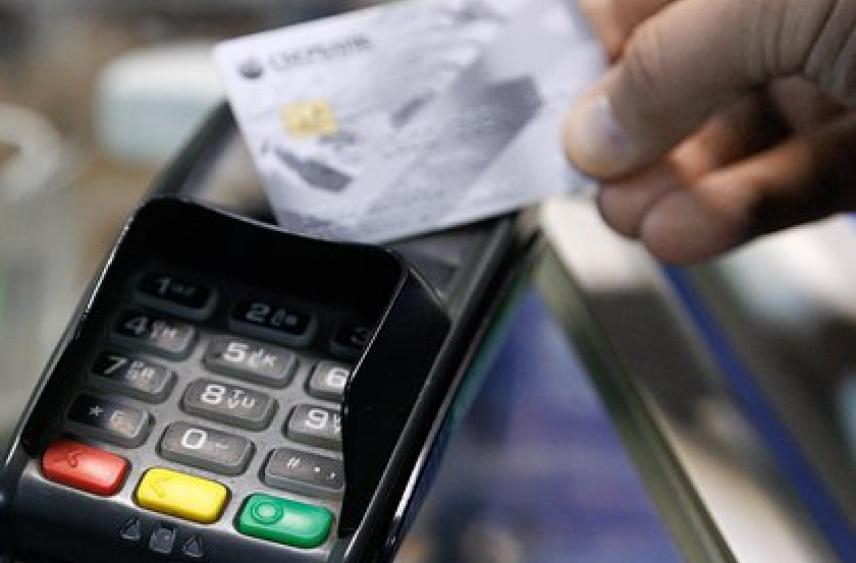 В российском регионе запретят продавать алкоголь в прикассовой зоне магазинов