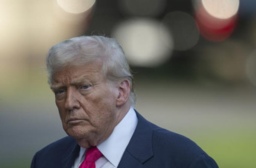 Трамп заявил, что хочет запретить миграцию в США людям из стран третьего мира