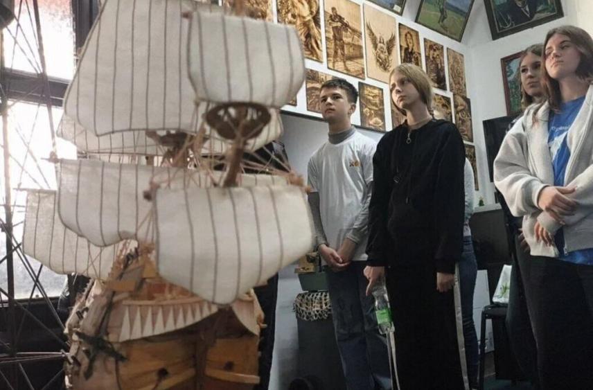 Школьник из Алешкинского округа выиграл грант на экскурсии для сверстников