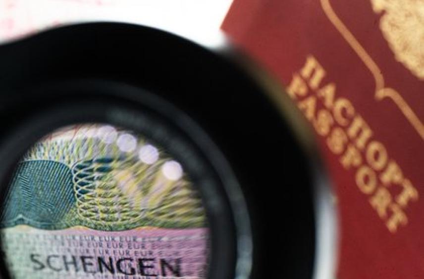 Россиянам раскрыли подробности выдачи долгосрочного шенгена