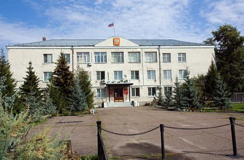 Неизвестный избил мэра российского города в его кабинете