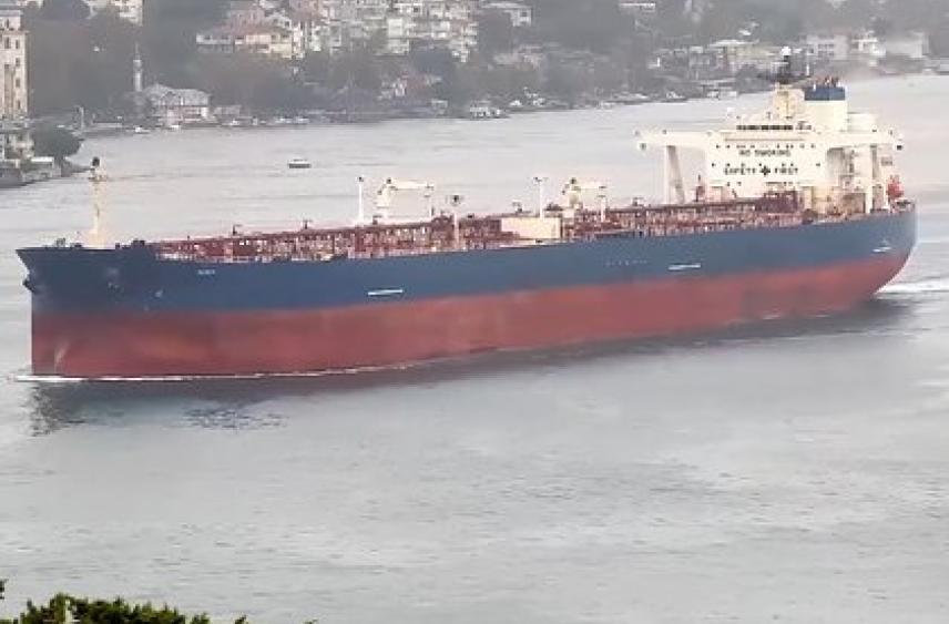 Танкер в Черном море вспыхнул из-за «внешнего воздействия»