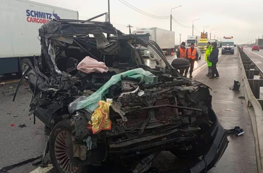 В ходе аварии под Липецком водитель внедорожника получил травмы