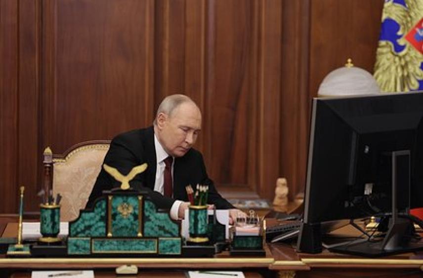 Путин позвонил потерявшему четыре пальца при взрыве мины-ловушки в Подмосковье мальчику