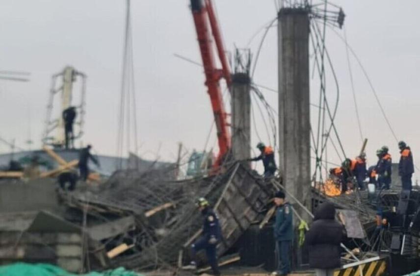 Сырой бетон мешает спасателям разбирать завалы на стройке в Южно-Сахалинске