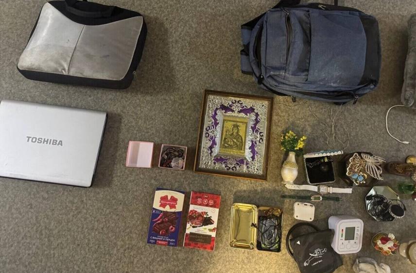 В Брянске по горячим следам полицейские задержали грабителя