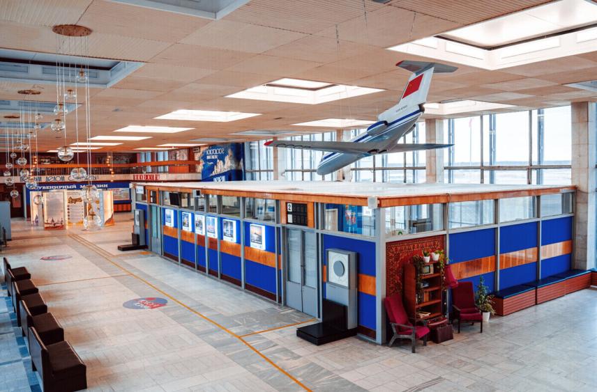 Вологодский аэропорт приглашает на аэро-дискотеку в стиле 80-ых и 90-ых (12+)