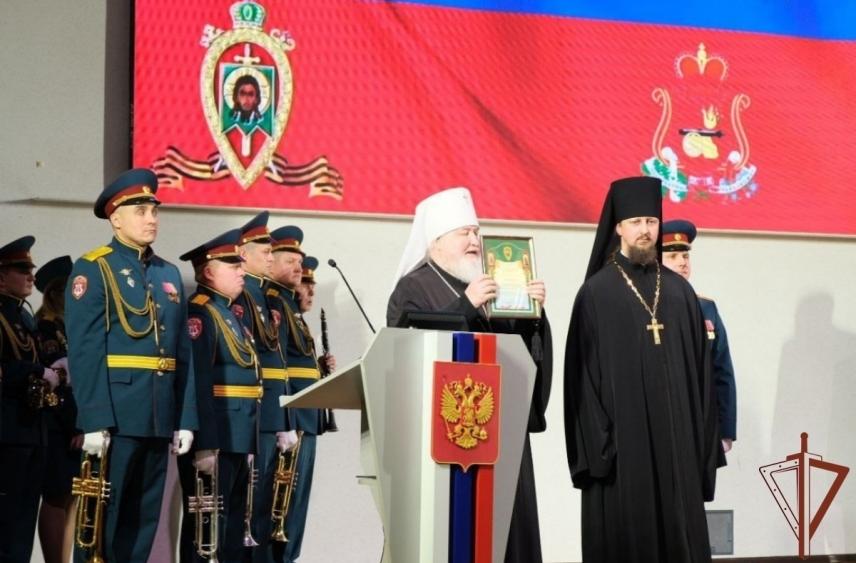 В Смоленске прошел первый Всероссийский съезд военного духовенства и Росгвардии