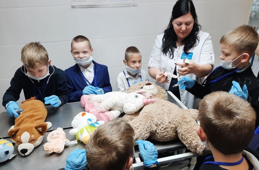 От игр к стетоскопам: юные тамбовчане примерили на себя роль ветеринаров