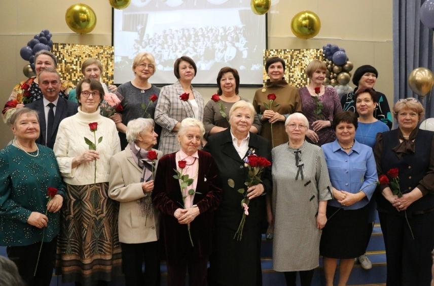 Кировская школа №2 отметила 40-летний юбилей