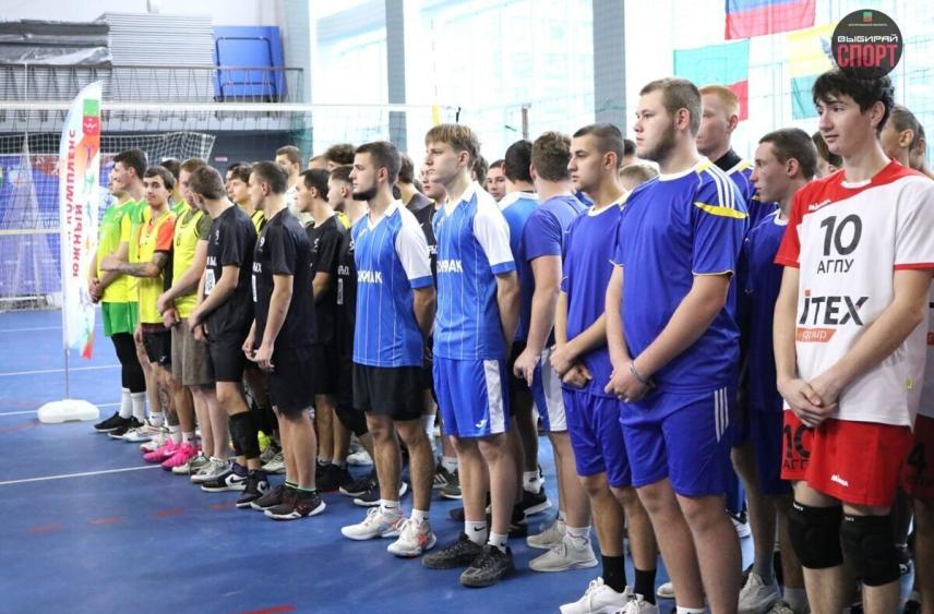 Студенческая Спартакиада в Запорожье отметила 80-летие Победы