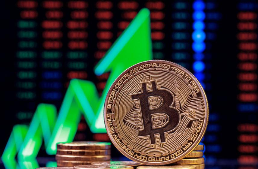 Стало известно, что россияне резко сократили операции на зарубежных криптобиржах