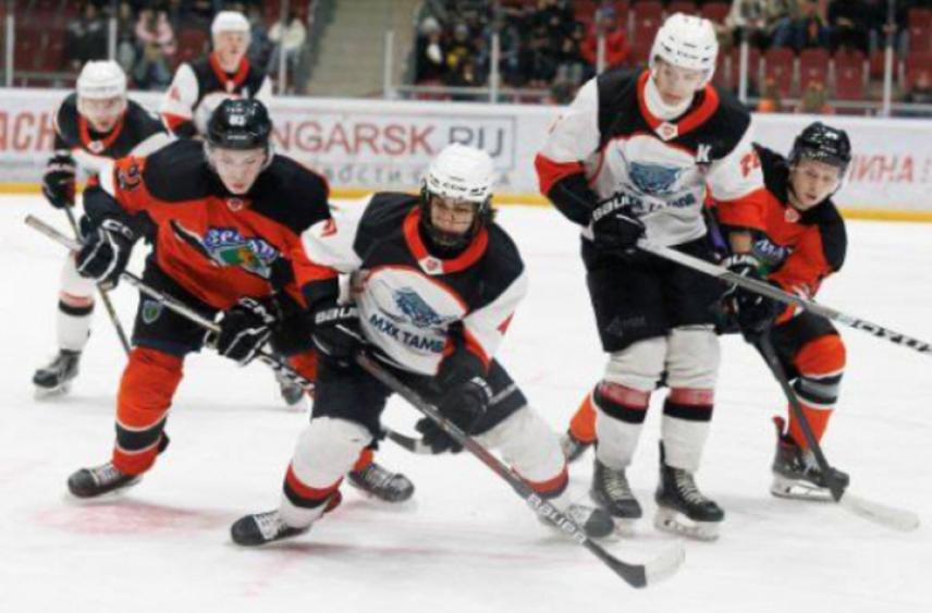 Сила характера: хоккеисты «Тамбова» реабилитировались за крупное поражение победой в овертайме