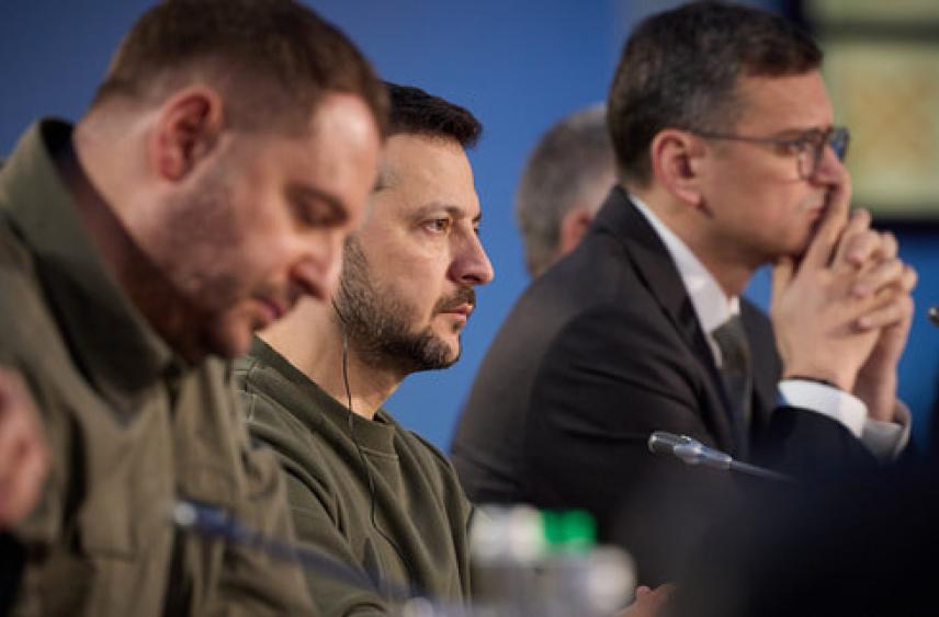 Песков: коррупционный скандал «расшатывает» политическую систему Украины