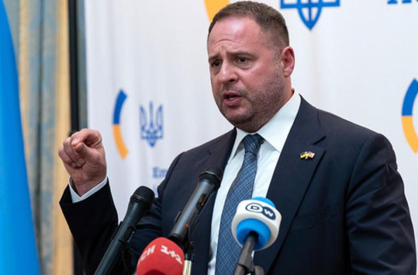 Reuters: отставка Ермака может укрепить поддержку Зеленского на Украине и в мире